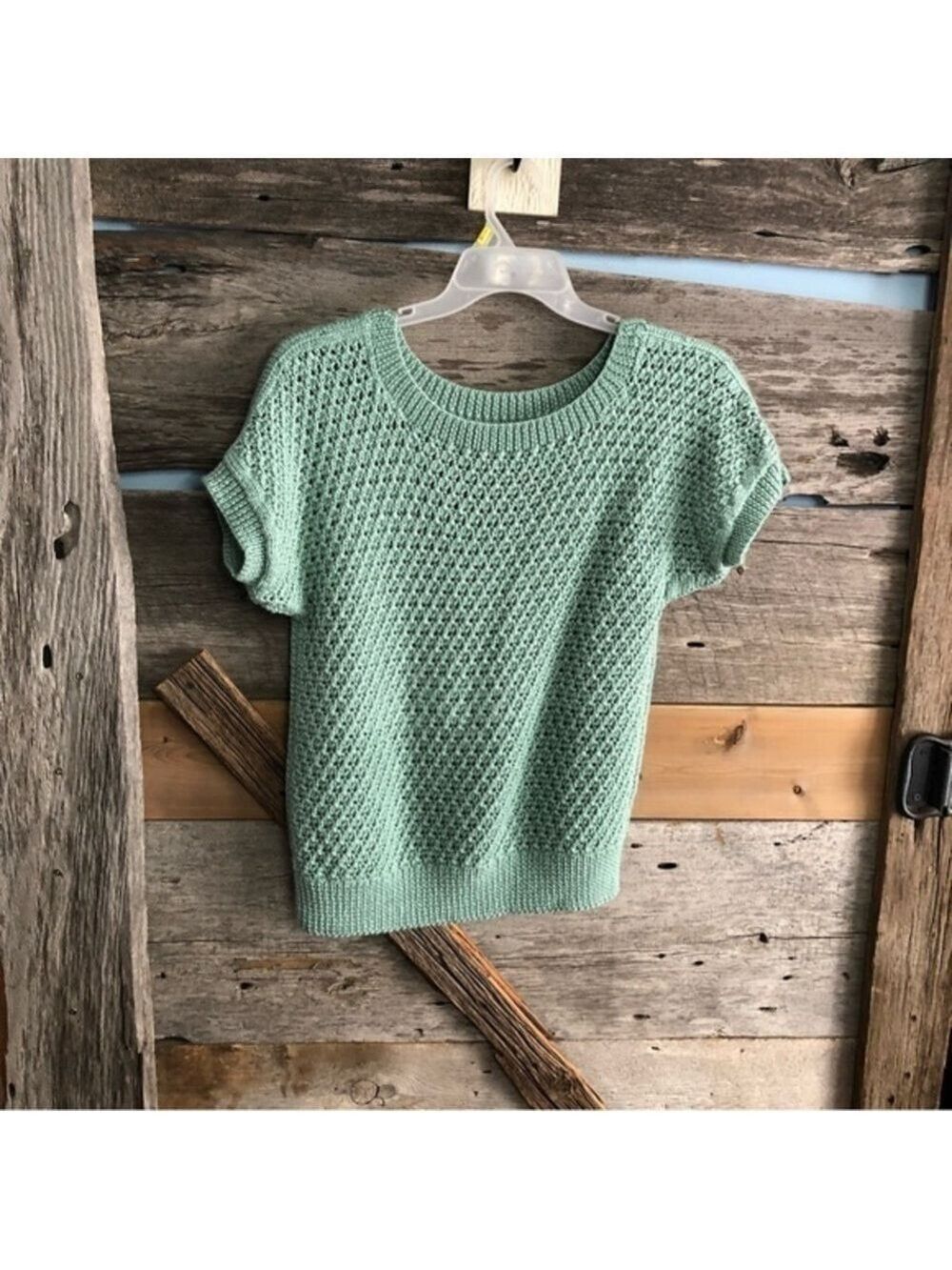 HANDMADE Size XL Light Green Knit Top